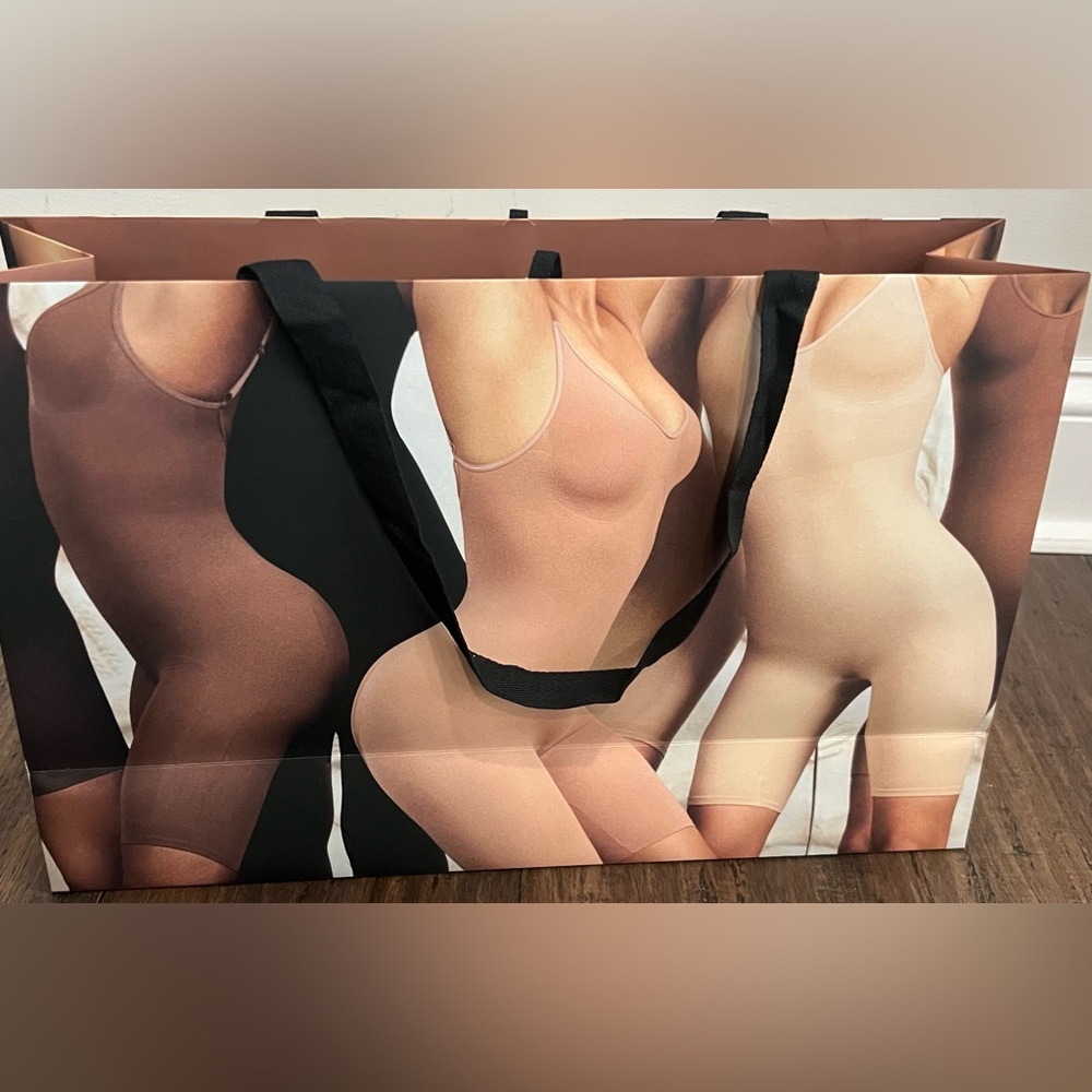 SKIMS Large EMPTY Gift Bag